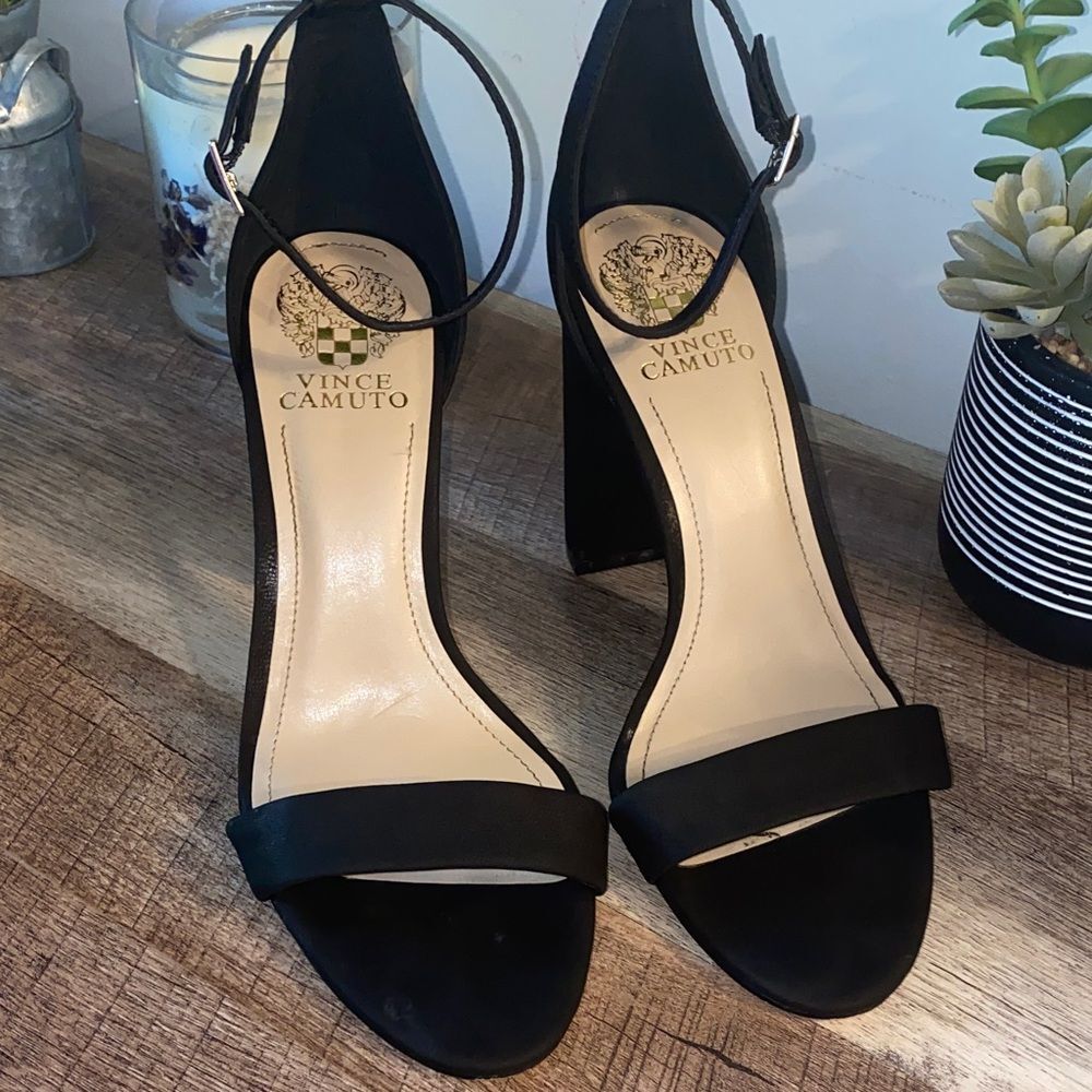 Vince Camuto Mariana Black Ankle Strap Heels Size 8.5